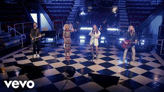 Little Big Town  Next To You Live From TODAY Summer Concert 2021 [upl. by Zela]