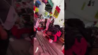 como son los tianguis en mexico 😮 tianguis ropadesegundamano vintage vintagefashion mexico [upl. by Reuben]