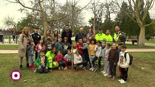 Los escolares de Mislata celebran el Día del Árbol [upl. by Adnyc]