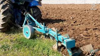 Tractors At Work  Ploughing  Ford New Holland 6640 [upl. by Lime]