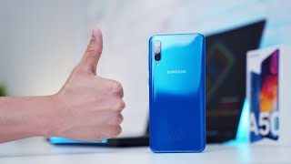 Samsung A50  Un smartphone intéressant et polyvalent [upl. by Glynnis405]