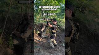 Du siehst diesen Typen auf dem Spielfeld Was tust du  airsoft airsoftshorts [upl. by Jentoft]