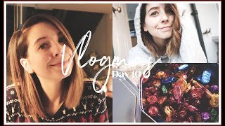 NIGHT TIME PAMPER ROUTINE amp BEDSIDE BOOKS  VLOGMAS [upl. by Eilhsa720]