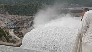 Huge Water Flow through Radial Gates of Hydro Power Dam Service Spillways [upl. by Sarad689]