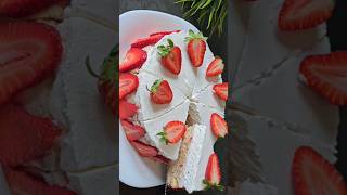 SENZA FORNO Deliziosa torta alle fragole 🍓 delicious recipesforyou tasty foodie tasty food [upl. by Bisset]