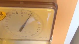 Soehnle Wandwaage Küchenwaage 70 ´er Jahre Wall scale kitchen scale [upl. by Tavey467]