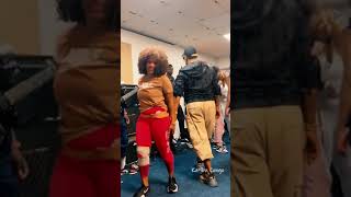 Affaire Koffi Olomide Scandale sur une de ses danseuses à la répétition à Paris [upl. by Nyltiac]