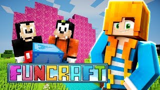 GIFTS AND PRANKS  Minecraft FunCraft  Ep01  Marielitai Gaming [upl. by Jarrad]