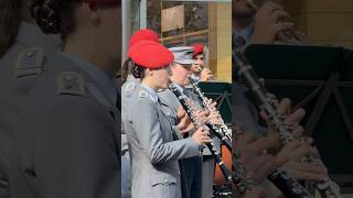 Regimentsgruß Marsch Ausbildungsmusikkorps der Bundeswehr 🦅🇩🇪militär soldaten bundeswehr [upl. by Jarlathus]