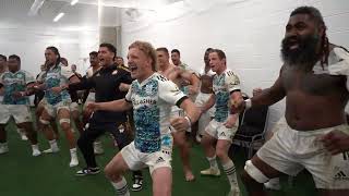 Gallagher Chiefs perform Haka for Damian McKenzie and Anton LienertBrown [upl. by Nwahsiek]