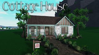 Recreating Cottage House Bloxburg Speedbuild [upl. by Hahn]