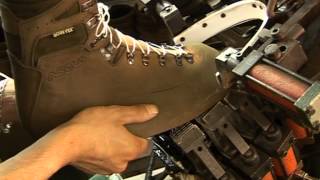 Fabrication des chaussures Asolo en Europe [upl. by Kciwdahc]