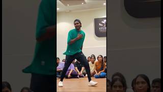 දැකුම් කළු ගෝලයා 🤪 oshanliyanagedance dance [upl. by Ahsuat]