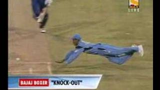 kaif runsout nick knight at world cup 2003mpg [upl. by Penland]