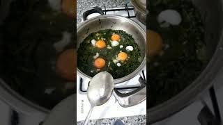 🍳🥬Yumurtalı ıspanak turkishfood yemektarifleri evyemekleri spinach [upl. by Maitland]