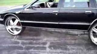 How to put 24s 26s on your Chevy Caprice Bubble CHROME [upl. by Fessuoy334]