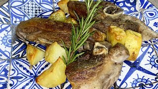 AGNELLO AL FORNO CON PATATE [upl. by Ikoek]