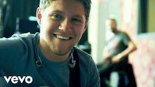 Niall Horan  Slow Hands Official Lyric Video [upl. by Ardith]