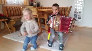 Steirische Harmonika Sternpolka mit Florian 5 Jahre alt [upl. by Edric]