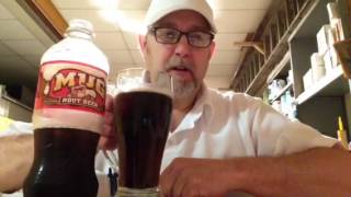 Mug Root Beer  The Beer Review Guy [upl. by Prospero]