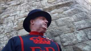 LONDRES e TURQUIA 2013  LONDON TOWER  Yeoman Warder  Beefeater  Parte 2 de 4 [upl. by Kippie]