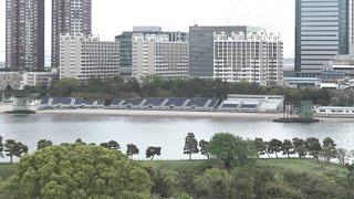 東京オリンピックのトライアスロン競技会場となるお台場海浜公園に立ち並んだ観客スタンドやスコアボード [upl. by Truscott]