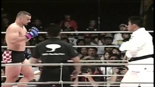 Pride Bushido 4  Mirko Cro Cop vs Shungo Oyama [upl. by Rehpotsrik596]