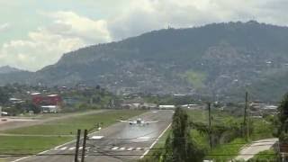 Landings and take off from Tegucigalpa Toncontin HONDURAS [upl. by Tacye]