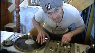 Scratching basics tutorial for the turntabalistdj lesson 2 [upl. by Nosreffej633]