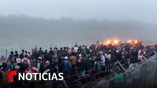 Descienden los arrestos de migrantes tras cruzar la frontera con México  Noticias Telemundo [upl. by Heisser]