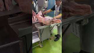 Lamb carcass cutting skills cuttingmachine shotrs [upl. by Newo318]