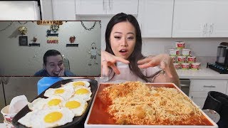 Манурин смотрит SPICY KIMCHI RAMEN NOODLES  FRIED EGGS MUKBANG  Eating Show [upl. by Carlyn]