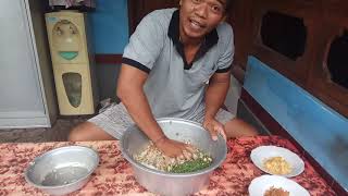 Balinese food Lawar Ikan Hiu Lawar Be Kakie [upl. by Aihsas]