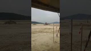 proses pemadatan tanah dengan menggunakan kompekstom excavator memespic comedymemes funnyimage [upl. by Attikram264]