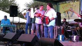 Festivals Acadiens 2019 Wayne Toups amp Zydecajun  quotJai Ete Au Balquot [upl. by Eidurt]