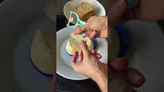 Truco para tus TOSTADAS con MANTEQUILLA 😅 cocinafacil mantequilla tostadas [upl. by Elak24]