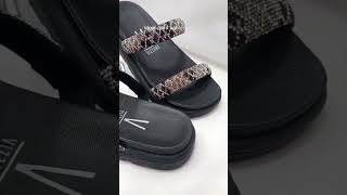 Chinelo Vizzano Palmilha Anatômica com tiras calce fácil moda calcados vizzano chinelofeminino [upl. by Eilyak961]