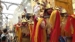 La fiesta de Moros y Cristianos de Alcoy vuelve tras dos años de parón por la pandemia [upl. by Ailecra748]