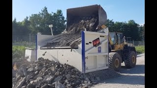 Betonrecycling  Straßenaufbruch  SBR 4 amp Komatsu WA 480 sieben  63x63 mm [upl. by Li]