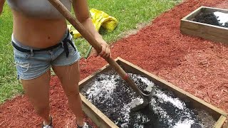 How To Choose Soil for your garden bed Mixing Perlite and Compost [upl. by Willmert]