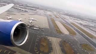 United airlines 777200ER takeoff from EWR with amazing PW4000 engine growl and full power in rain [upl. by Uria]