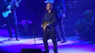 Mark Knopfler  Silvertown Blues Live  Altice Arena Portugal [upl. by Rhiamon975]