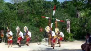 Voladores de Papantla en Xcaret [upl. by Halland]