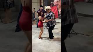 Le cayó la pensión del bienestar cumbia sonoradinamita musica baile tvazteca music tv [upl. by Shabbir314]