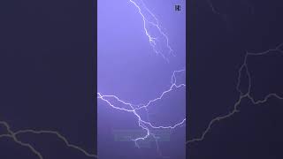 Les éclairs les orages et le tonnnerre [upl. by Sirehc]