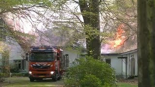 MTV Moergestel Grote brand in Villa Dennenhoef aan de Tilburgseweg in Moergestel  28042013 [upl. by Tillion]