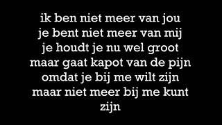 Uit elkaar by Lieke van t Veer  Lyrics [upl. by Hareehahs]