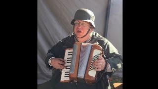 WW2 Accordion  German Music Das Kufsteinlied [upl. by Strader]