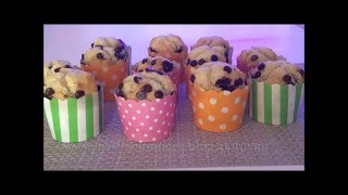 MUFFINS CON PEPITAS DE CHOCOLATE [upl. by Kinnard59]