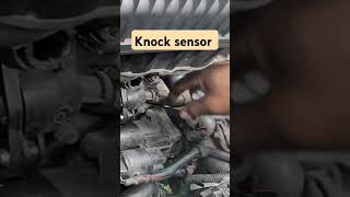 REPLACING KNOCK SENSOR VOLVO C70 T5 automobile [upl. by Nalloh]